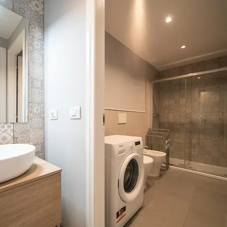 Moderno E - Vicino Stazione Apartament